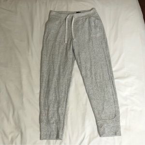 Nike grey heathered sweatpants